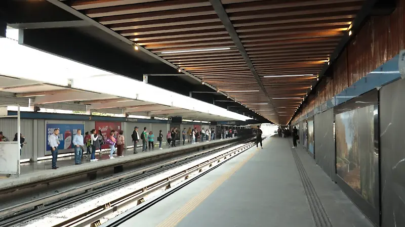 Terminal Tasqueña en obras de Línea 2 